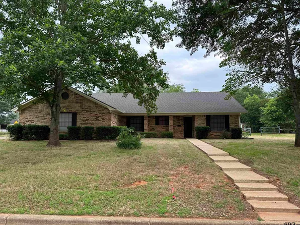 1511 Tremont St, Jacksonville, TX 75766