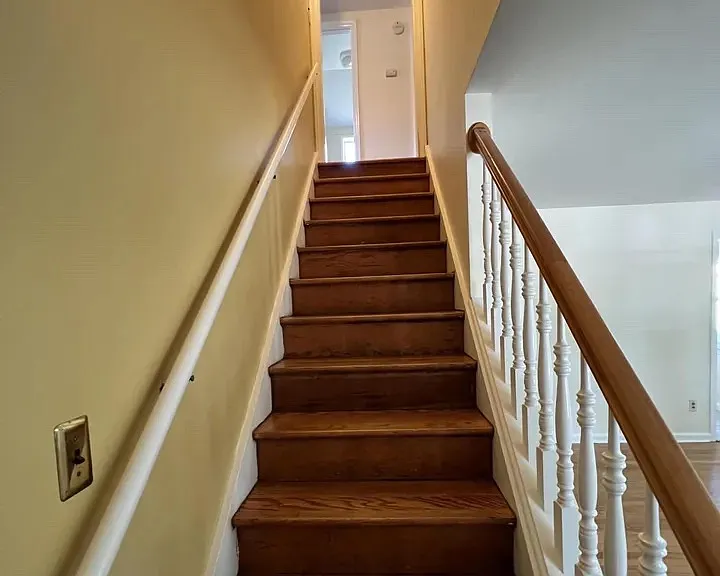 99 McLean St — Photo 13