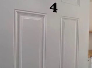 61 Coffee Pot Ln APT 9, Berkeley Springs, WV 25411