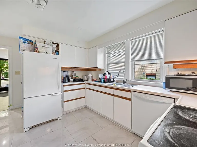 456 Askin Ave #1 — Photo 6
