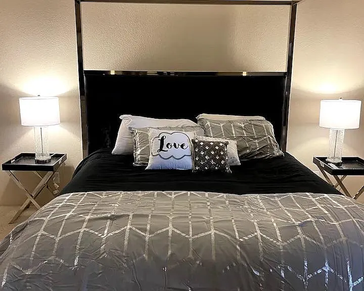 Main bedroom king bed