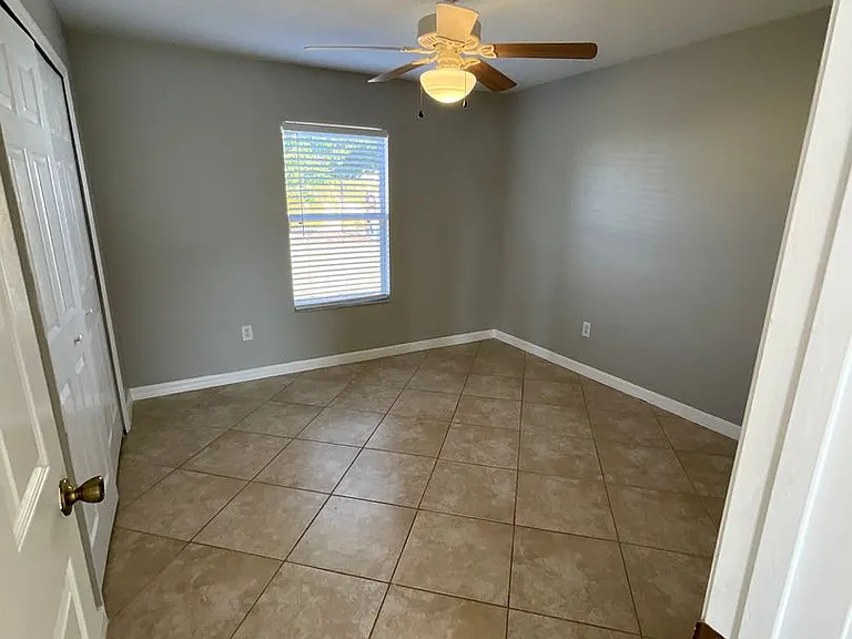 260 Grouper Ct — Photo 8