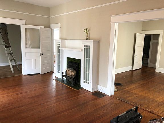 You can go from first den to the second den! There's a nice space for home office (not counted as bedroom)