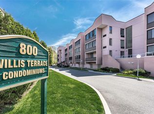 800 Willis Ave APT 106, Albertson, NY 11507