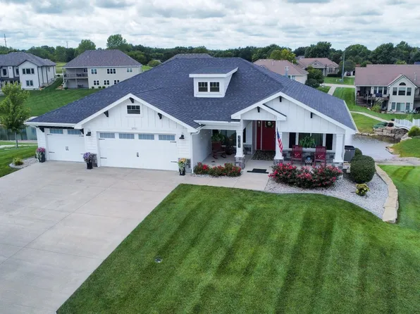 2701 Twin Lakes Dr, Emporia, KS 66801