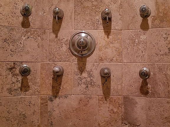 Mstr shower body sprays