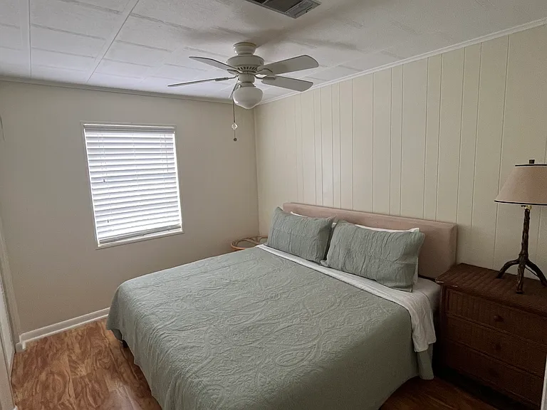 463 Caribbean Dr E — Photo 8