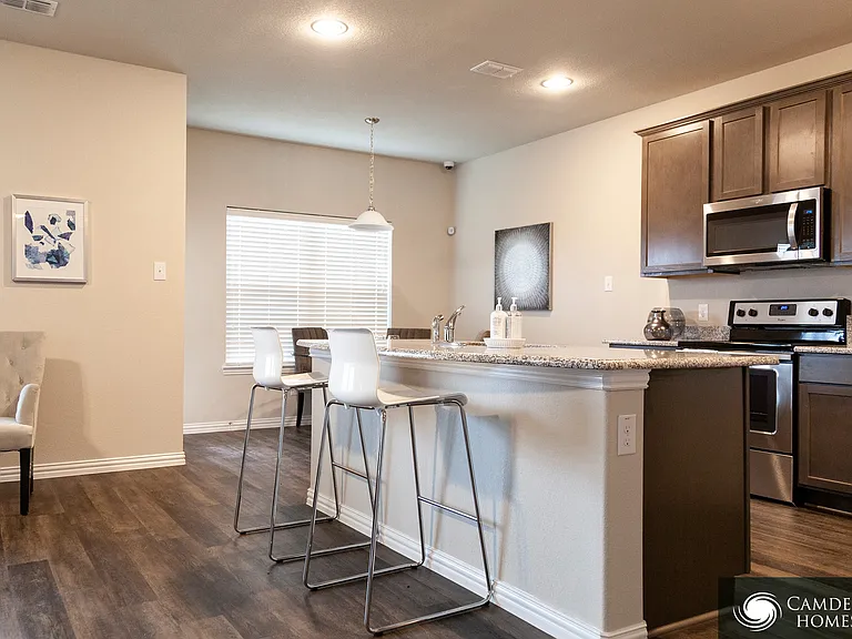 405 Ginger Ave — Photo 5