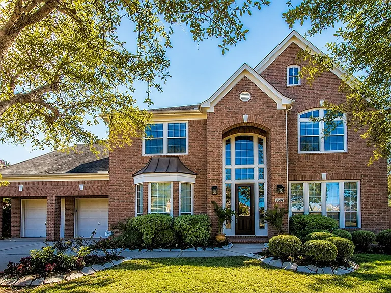 3902A Lake Hawkins Ln — Photo 1