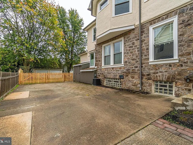 125 Grandview Rd — Photo 34
