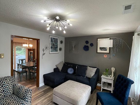 2nd image of 5596 Oakview Ave