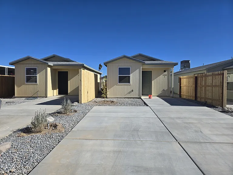 1484 Tonto Dr #2 — Photo 1
