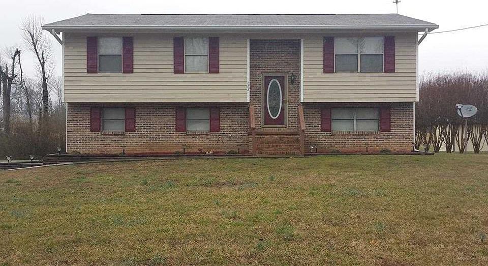 1st image of 662 Brooklawn Trl SE