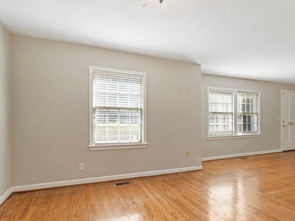 400 Rush Rd
