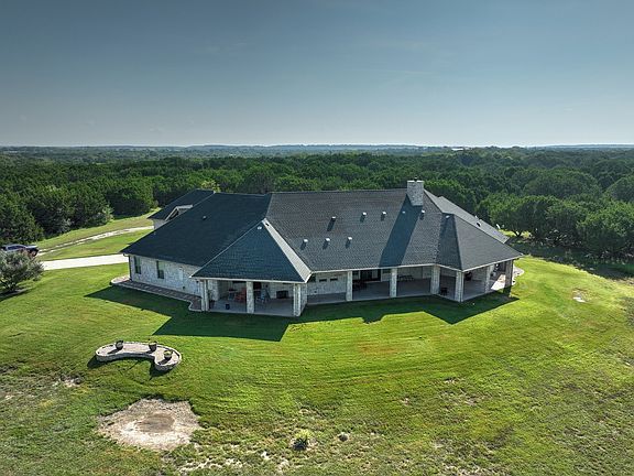 2nd image of 1754 Highland Dr