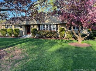 47 Oakwood Dr, New Britain, CT 06052