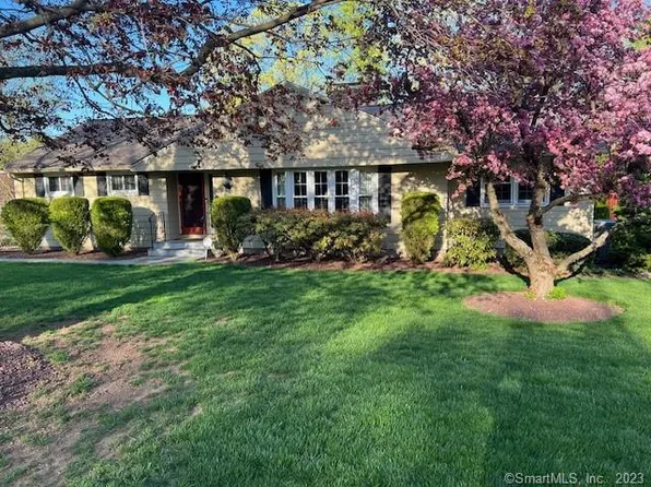 47 Oakwood Drive, New Britain, CT 06052