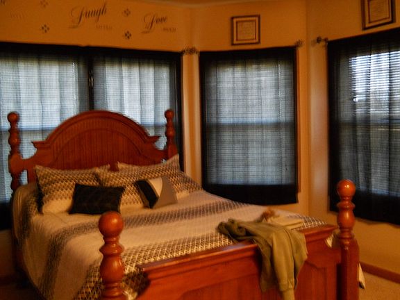 4th image of 3066 Pickett Ln