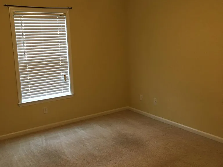 5209 Aruba Cir — Photo 8