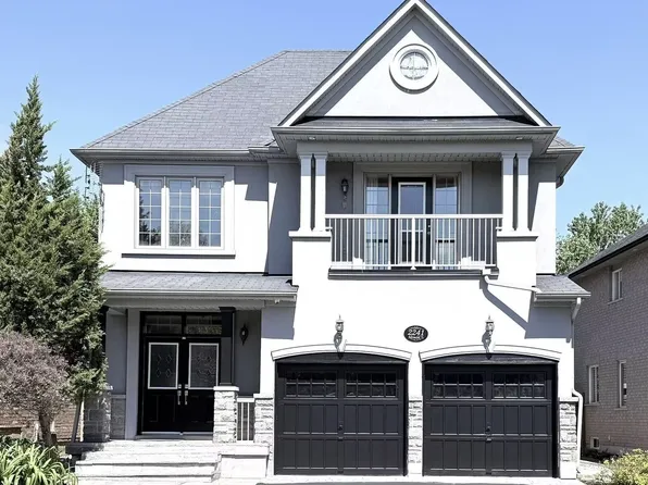 2241 Adirondak Trl, Oakville, ON L6M 4W4