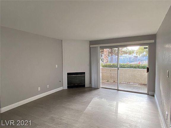 4th image of 3128 Tarpon Dr Unit 102