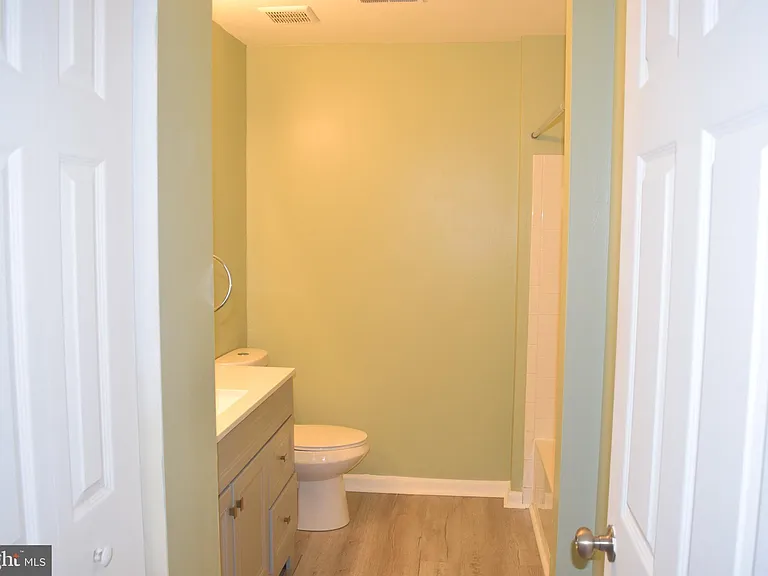 326 Larose Dr — Photo 16