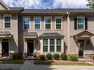 9338 Lenox Pointe Dr, Charlotte, NC 28273