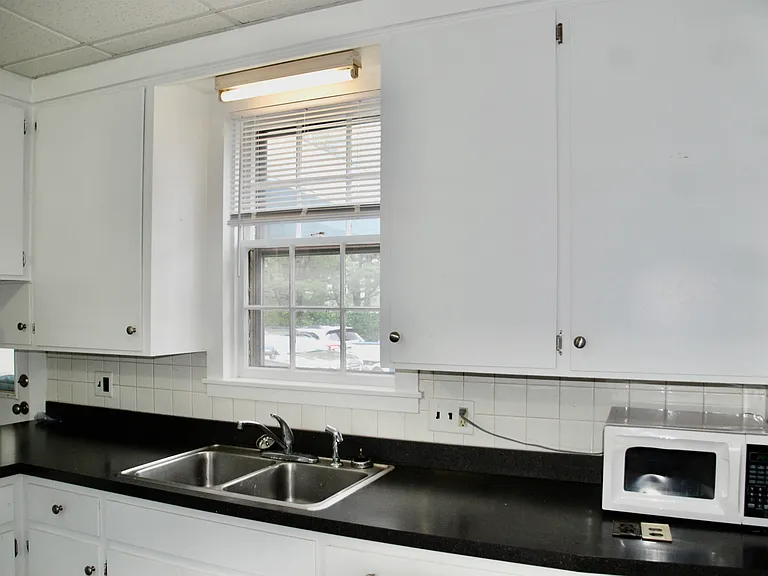 65 Centre St #1 — Photo 4