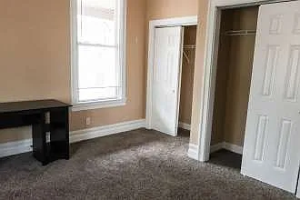 217 W Collins St #B — Photo 19