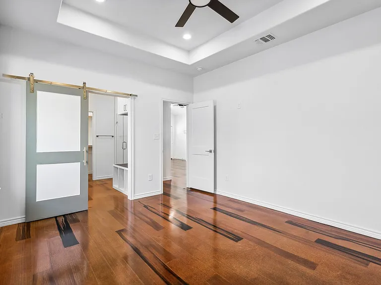 5726 Barkridge Dr — Photo 19