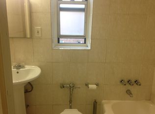 6608 108th St #5RF, Forest Hills, NY 11375