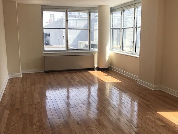 5th image of 7795 Peacock Ln #1
