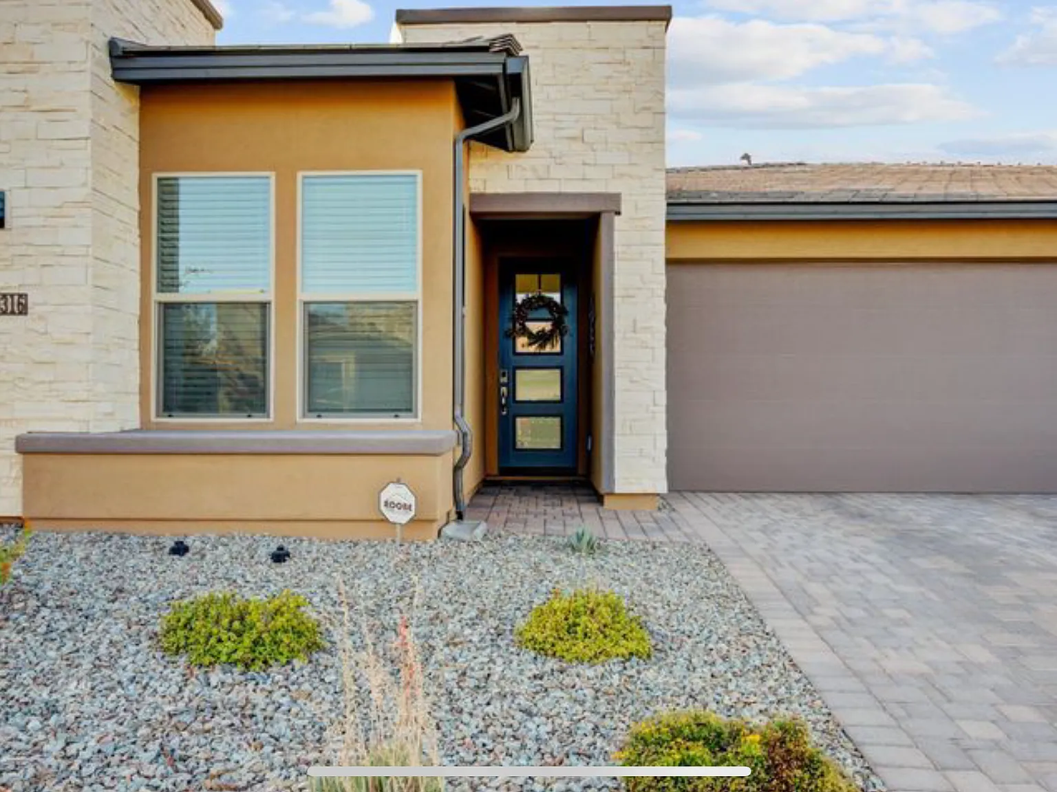 18316 E Spring Valley Ct — Photo 2