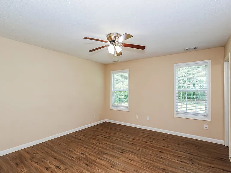 43 Thorn Thicket Way — Photo 11