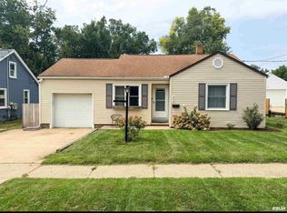 205 Court Dr, Washington, IL 61571