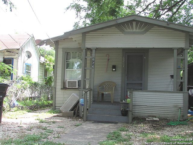 1st image of 626 Potomac