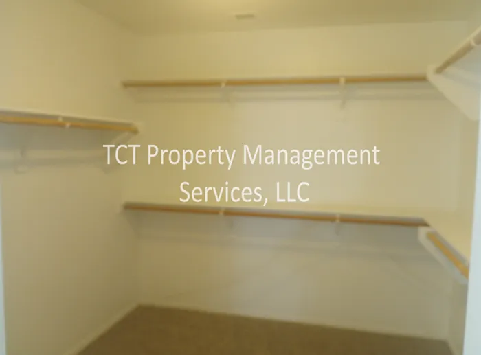 2602 S 112th Dr — Photo 14