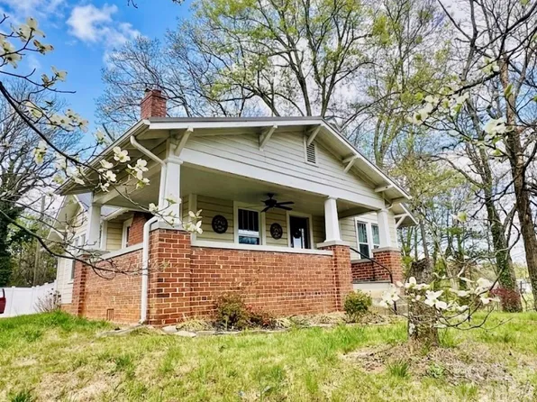 201 East Ave, Morganton, NC 28655