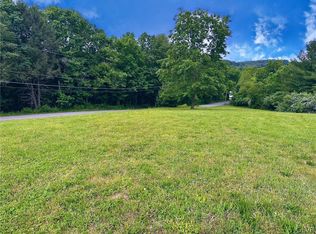 T 425 Whitey B Dr, Kunkletown, PA 18058