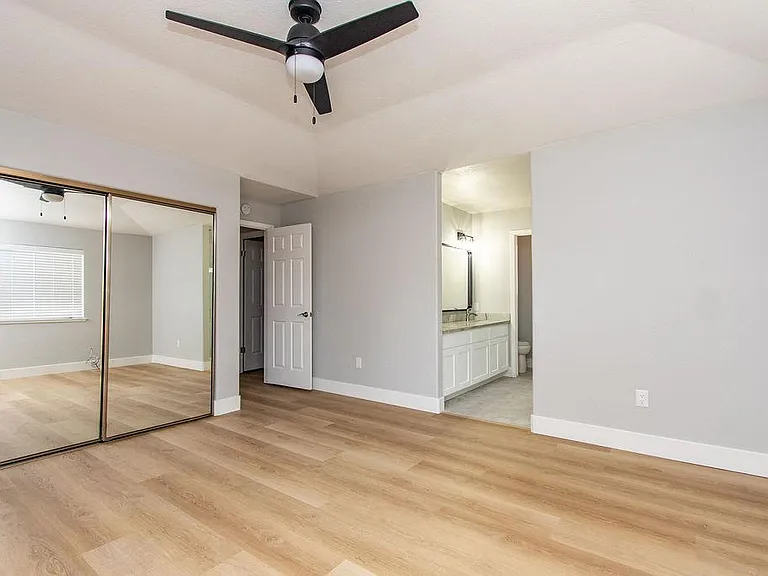 757 Waddell Way — Photo 7