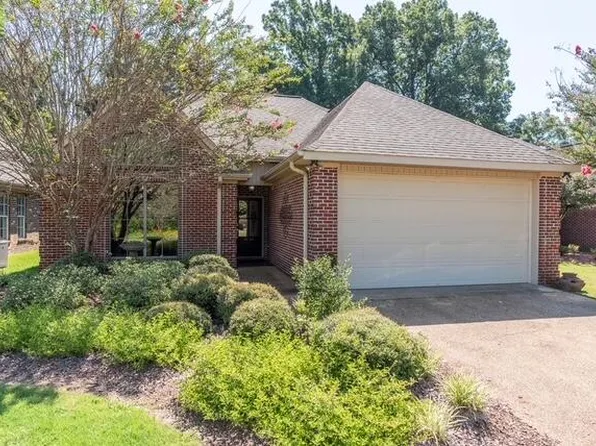 501 Hummingbird Ln, Starkville, MS 39759