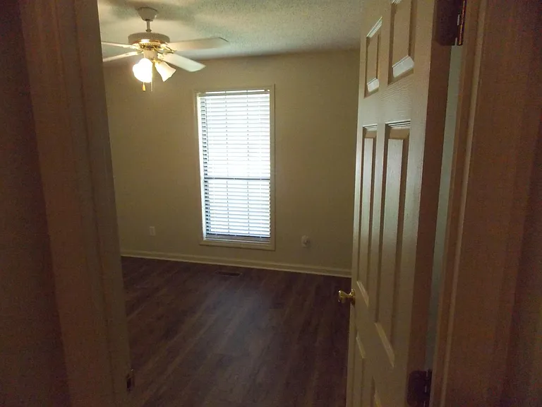 100 Deer Creek Trl — Photo 41