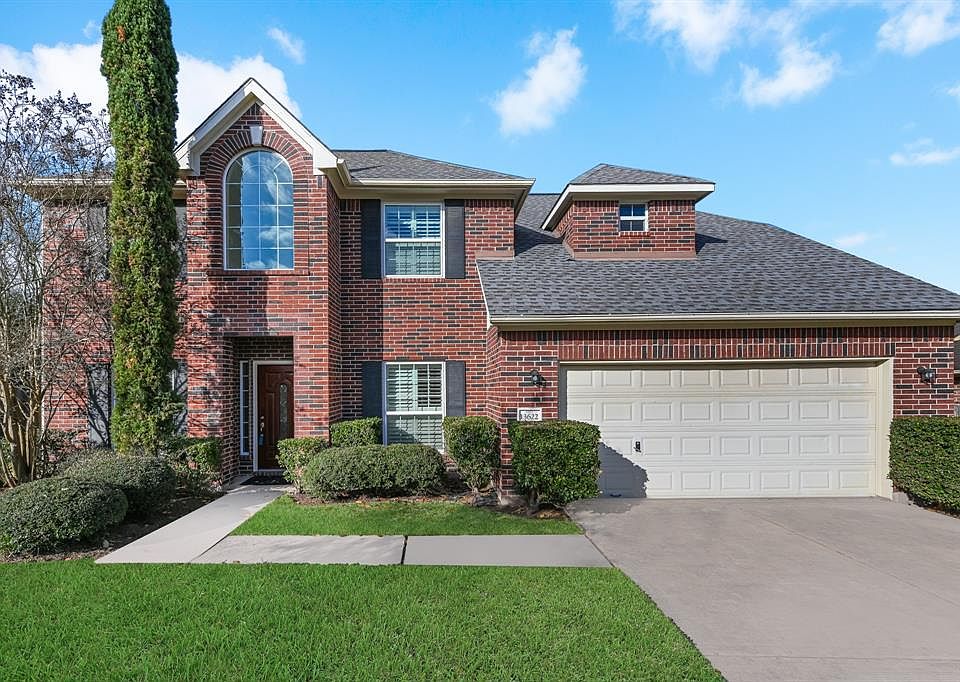 1st image of 13622 Country Hill Ct