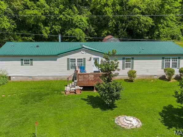 9345 Schaller Rd, Lenzburg, IL 62255