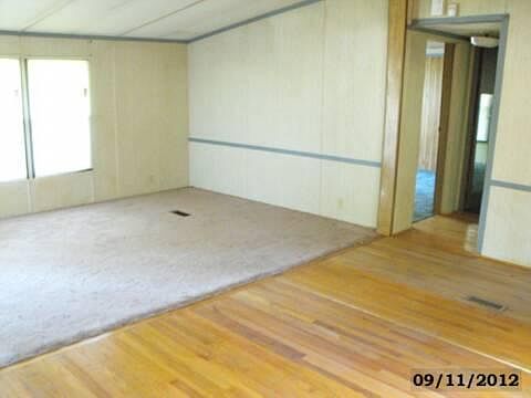 3rd image of 383 Bayne St