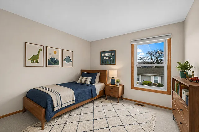 1040 Hampton Hbr — Photo 8
