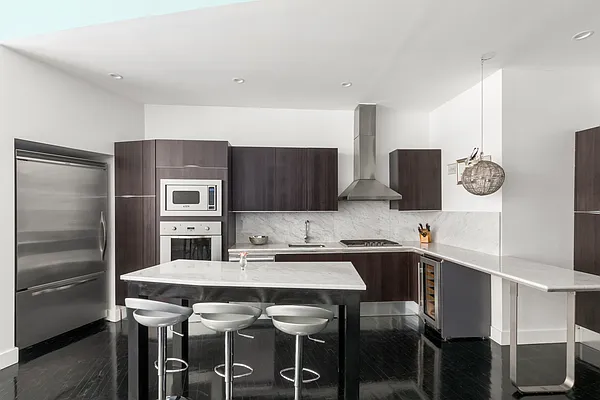 Rented by Douglas Elliman | media 31