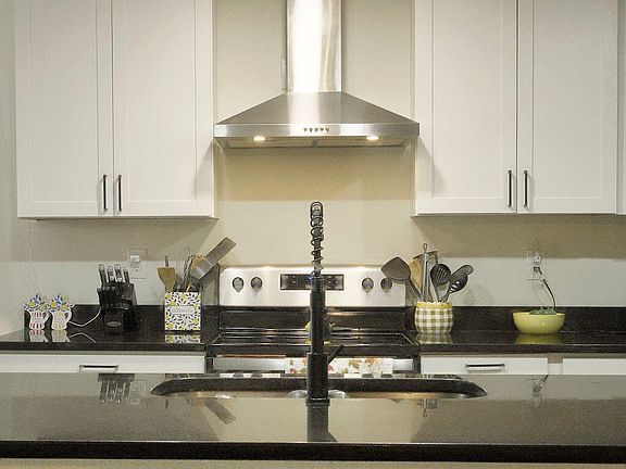 5th image of 112 Ridgewood Ln