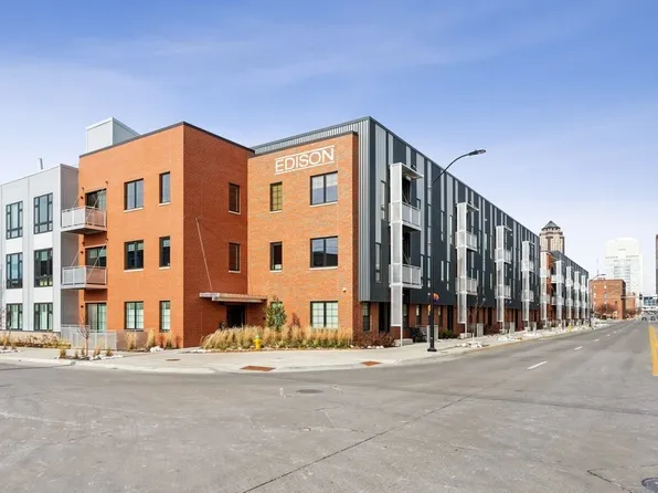 450 7th St #207, Des Moines, IA 50309