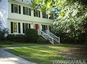 1st image of 203 Guinevere Ln